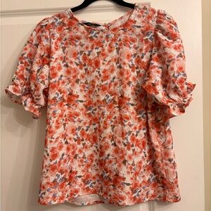 Chic Floral Puff Sleeve Blouse in Red and White